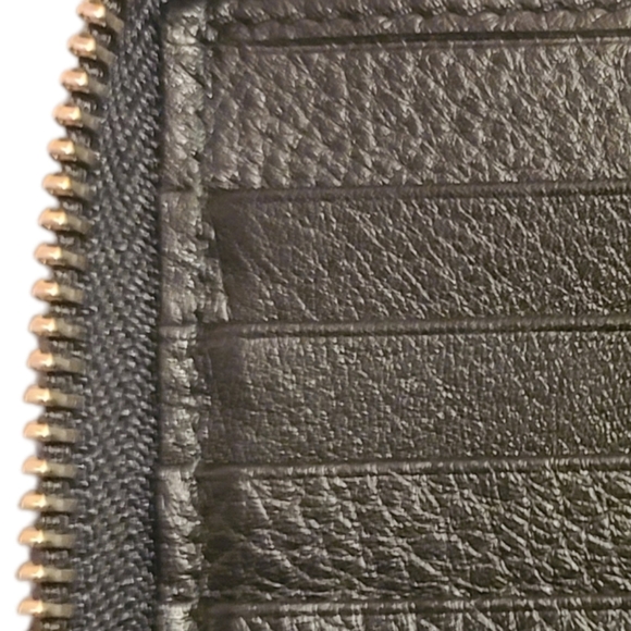 BVLGARI LOGOMANIA CANVAS & LEATHER ZIP WALLET - Picture 12 of 12